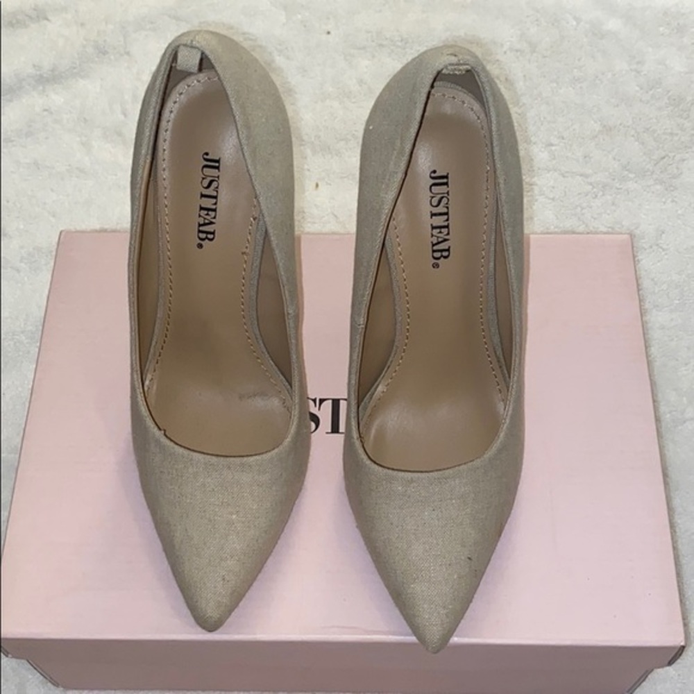 LINEN PUMP
